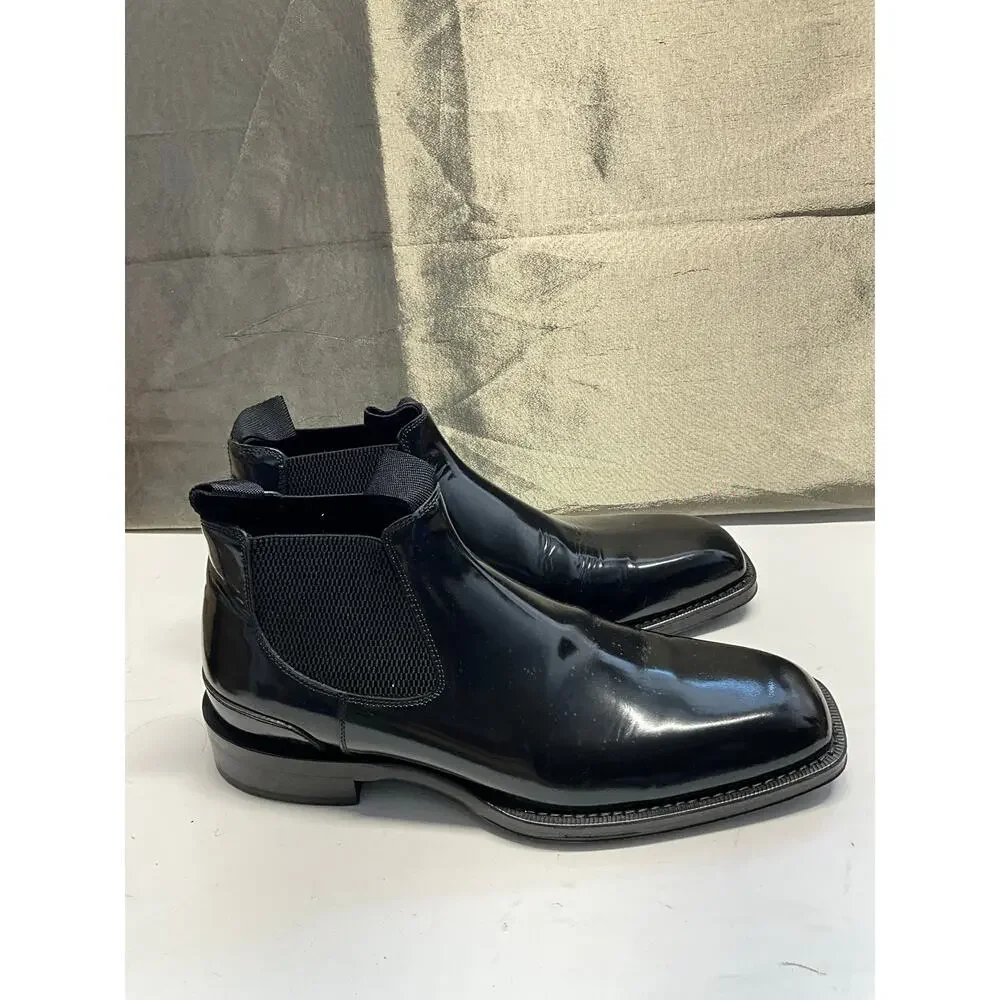 Burberry size 42
